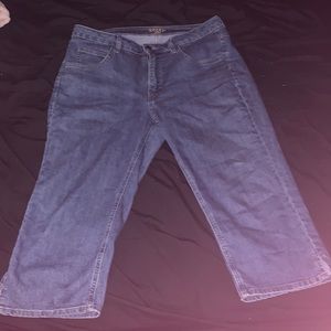 Basic riders by Lee capri jean shorts size 12